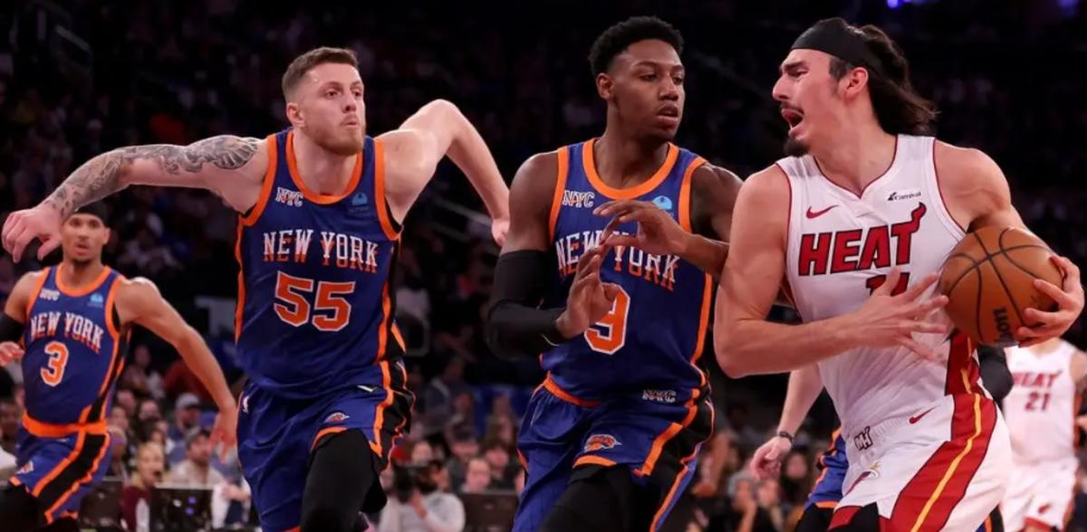 The Knicks' Friday victory over Miami set up potential chaos in Group B